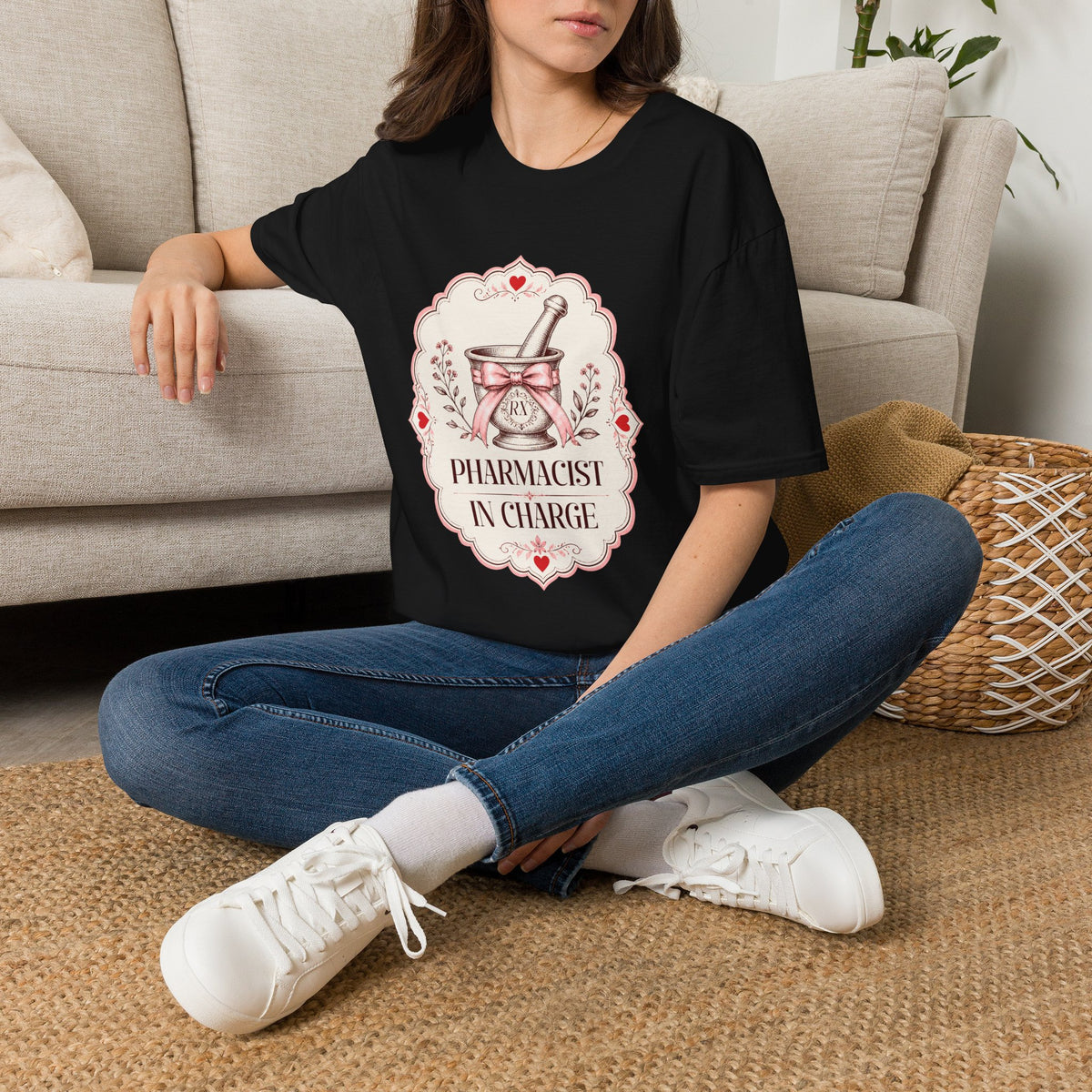 Pharmacist in Charge T-Shirt – Pharmacy Gift for Pharmacists